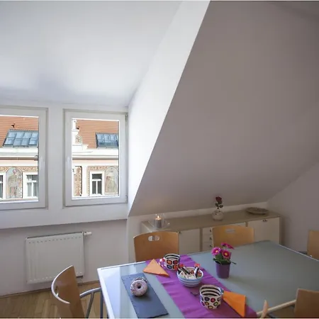 Apartmán Roof Flat 15' To Charles Bridge *