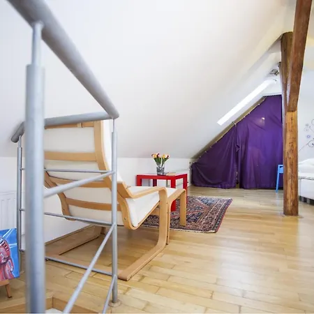 Roof Flat 15' To Charles Bridge
