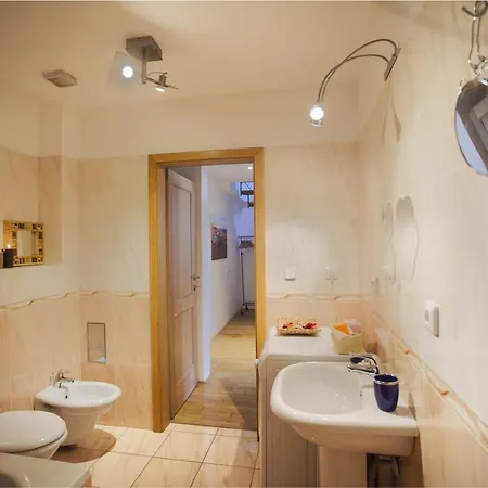 Apartment Roof Flat 15' To Charles Bridge